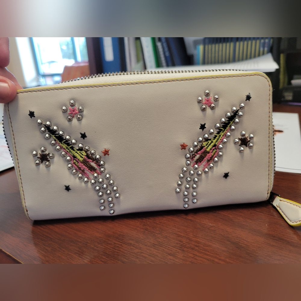Coach Vintage Leather Zip Around Wallet Rockets and Stars